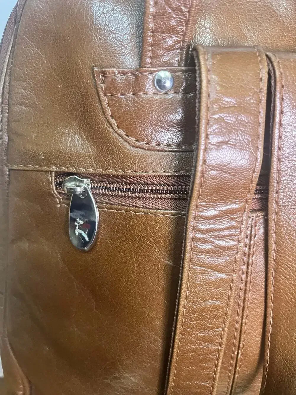 Ashwood Polished Brown Genuine Leather Backpack Cognac Stag Logo Pockets Travel